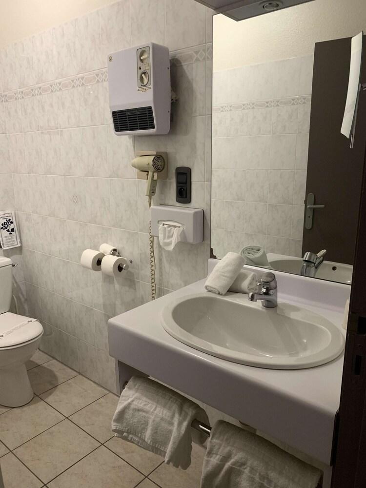 Kyriad Родез Екстер'єр фото